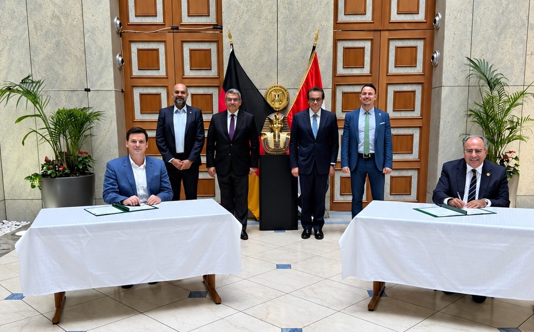 Formal Diplomatic Signing Ceremony